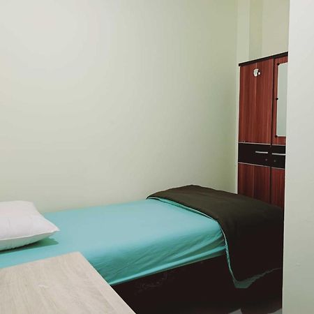 Kost Griya Marina By Ecommerceloka Jakarta Exterior photo
