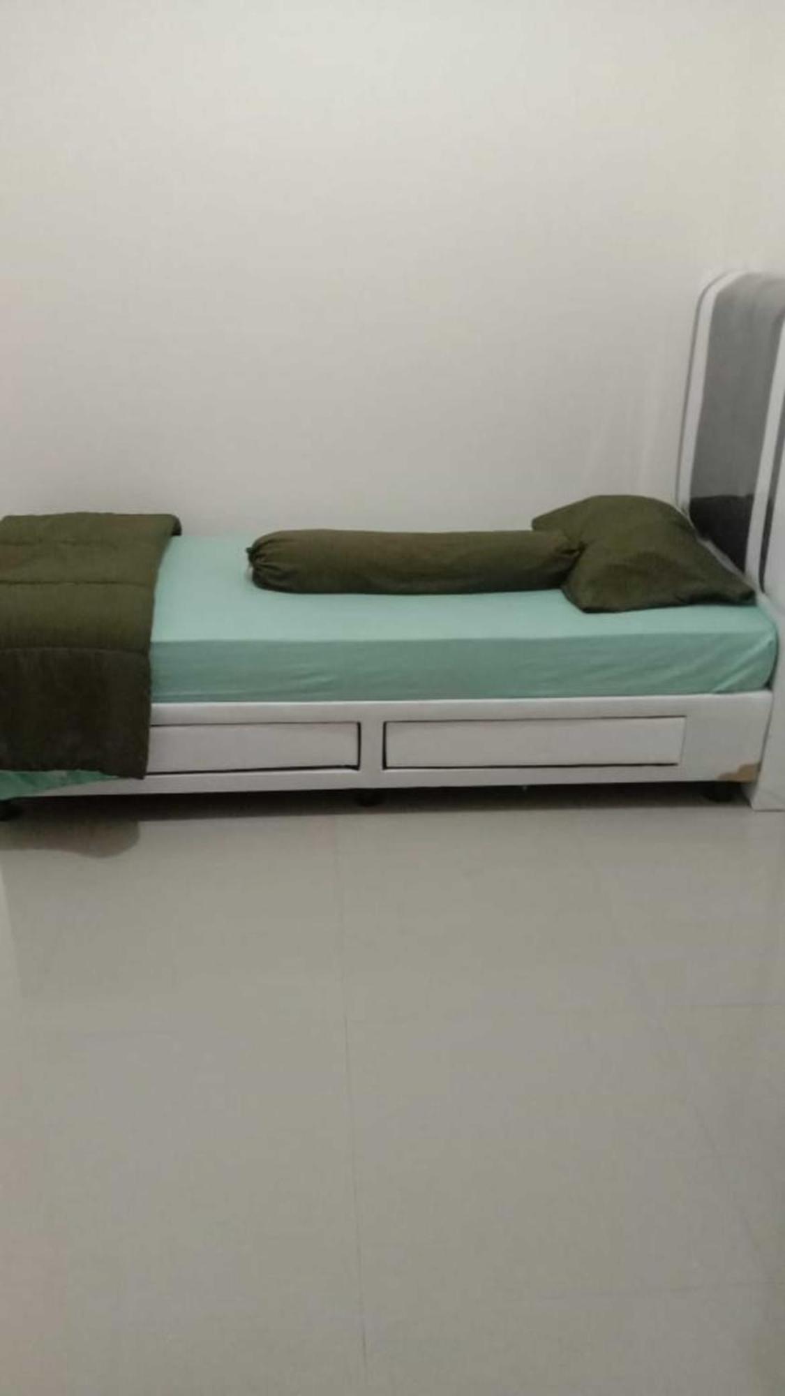 Kost Griya Marina By Ecommerceloka Jakarta Exterior photo