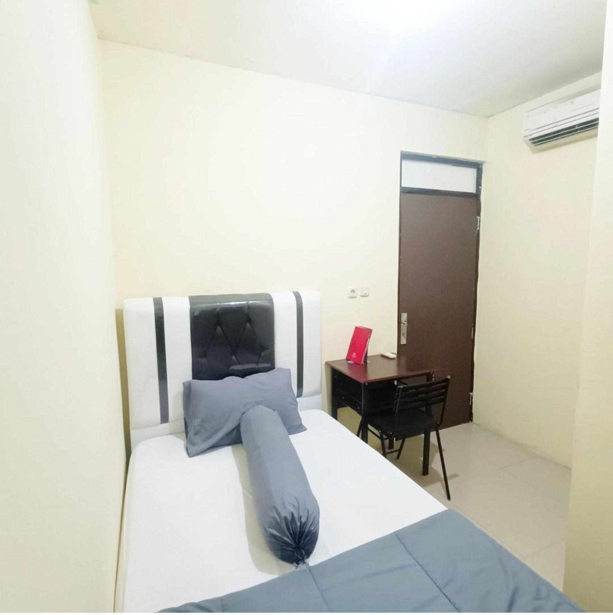 Kost Griya Marina By Ecommerceloka Jakarta Exterior photo